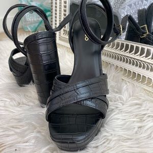 Brand New Aldo Heels Size US 9